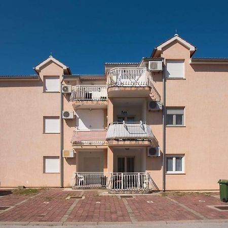 Vodice-Srima Apartment Екстериор снимка