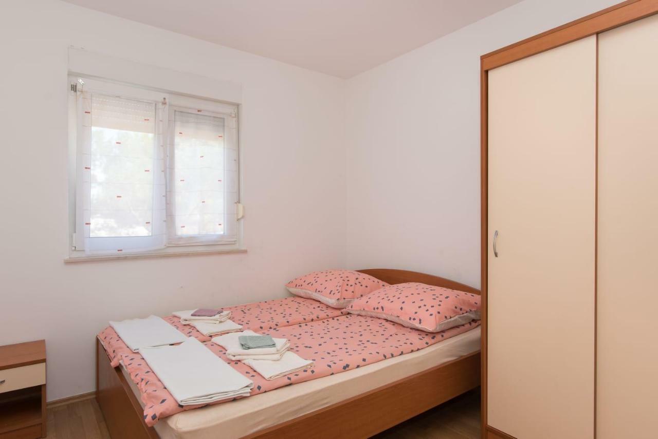 Vodice-Srima Apartment Екстериор снимка